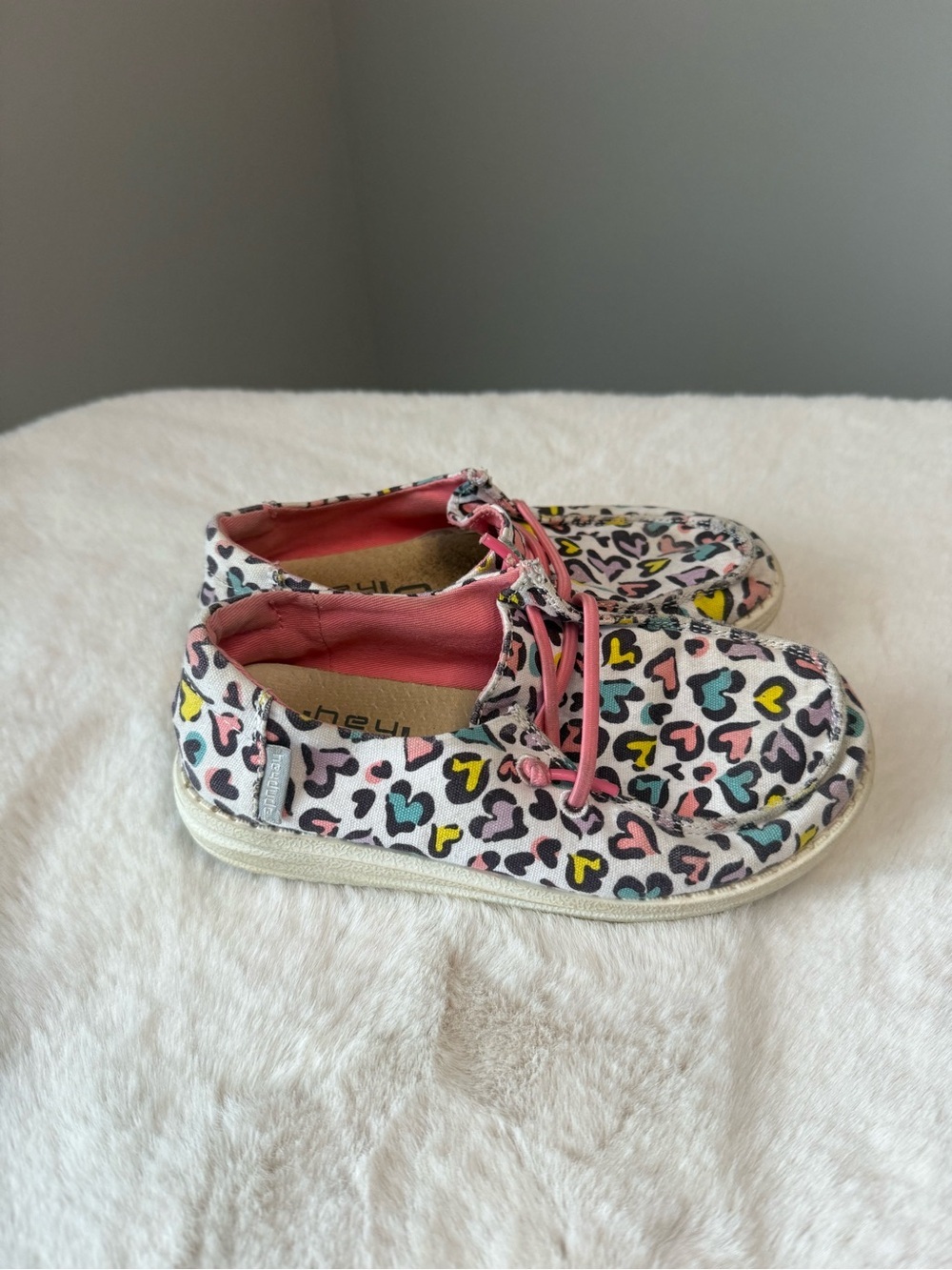 Girls' Hey Dude Wendy White Leopard Heart Print Slip-On Casual Sneakers - Picture 3 of 3